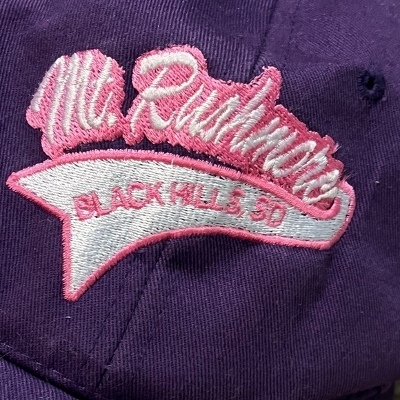 Vintage Mt Rushmore Hat Black Hills, SD Embroidery Purple Pink White USA Made - Picture 2 of 6